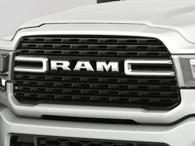 New 2024 RAM 2500 Big Horn Crew Cab 4x4 8