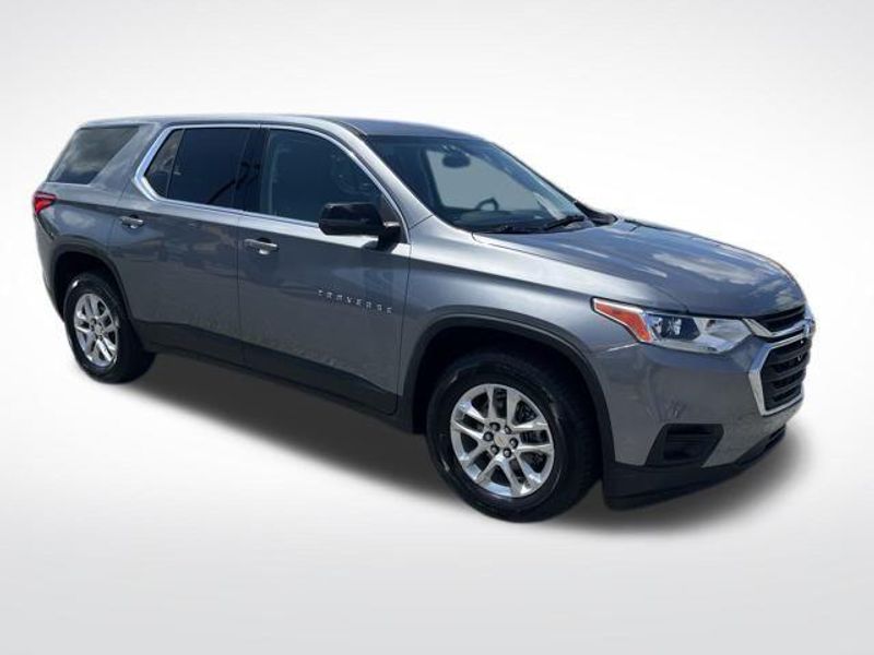 2021 Chevrolet Traverse LS
