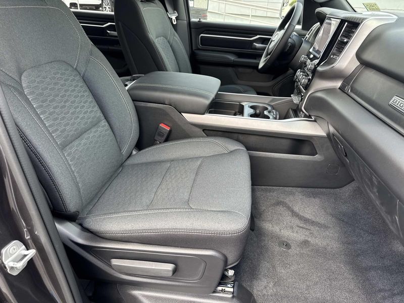 New 2026 RAM 1500 Big Horn Crew Cab 4x2 5'7' Box