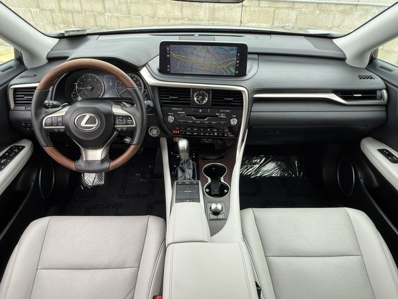 2022 Lexus RX 350Image 30