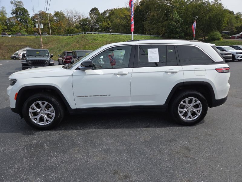 2022 Jeep Grand Cherokee Limited photo 6