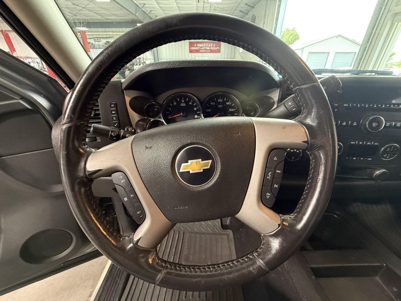 Used 2011 Chevrolet Silverado 2500HD LTImage 21