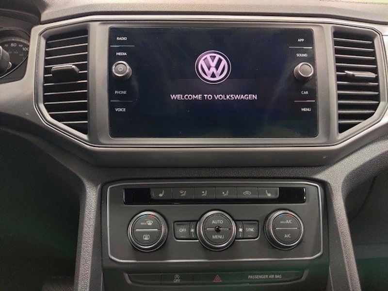 2020 Volkswagen Atlas Cross Sport V6 SE w/Technology AWDImage 19