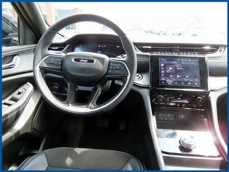 2024 Jeep Grand Cherokee Altitude XImage 11
