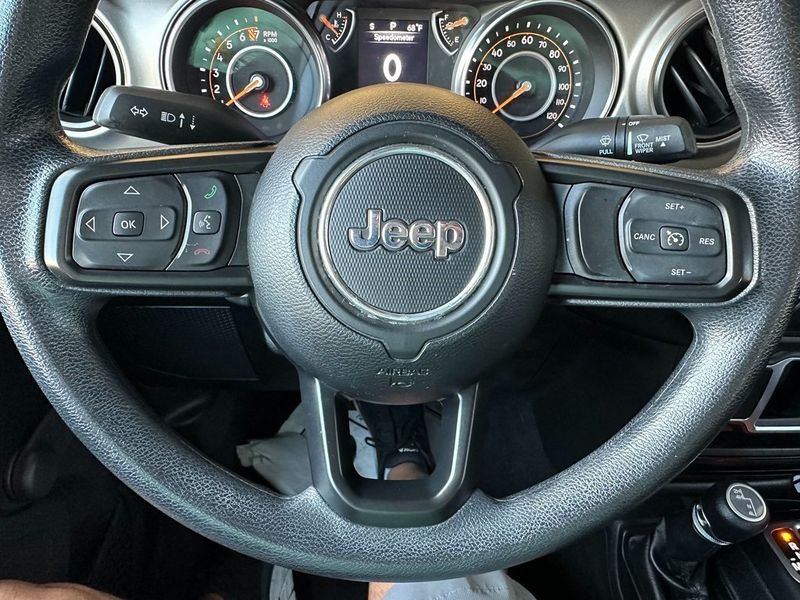 2021 Jeep Wrangler Unlimited SportImage 3