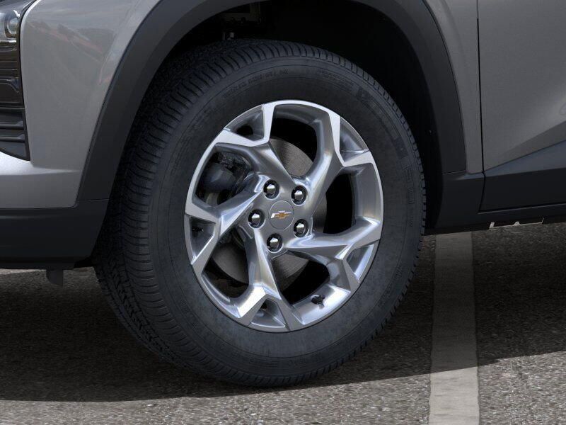 New 2025 Chevrolet Trax LSImage 9