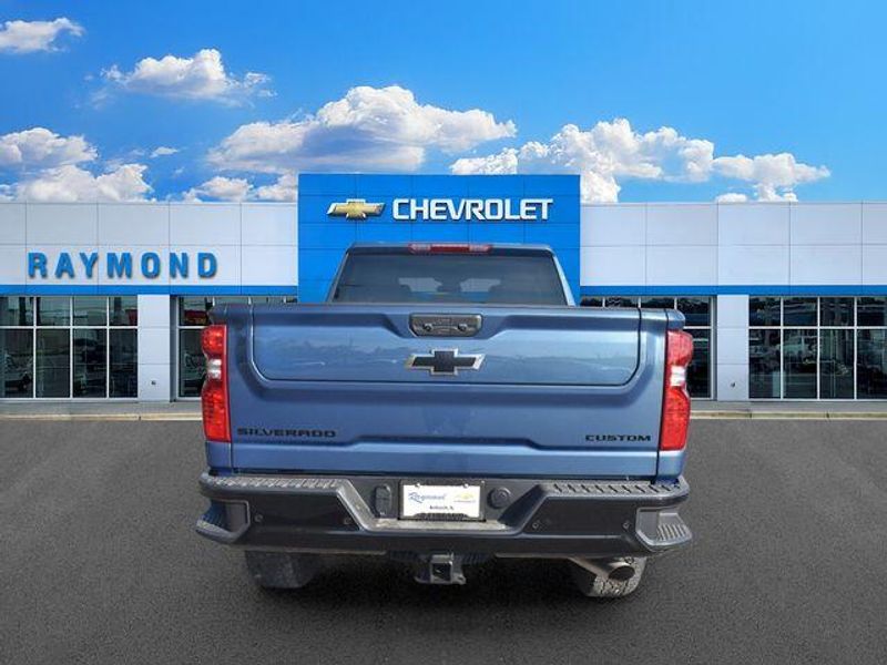 New 2026 Chevrolet Silverado 2500HD CustomImage 5