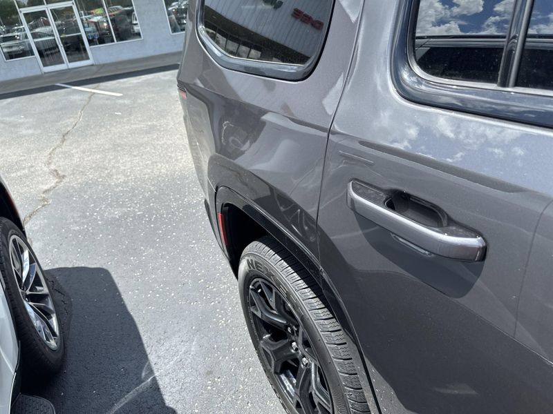 2025 Jeep Wagoneer Carbide 4x4Image 6