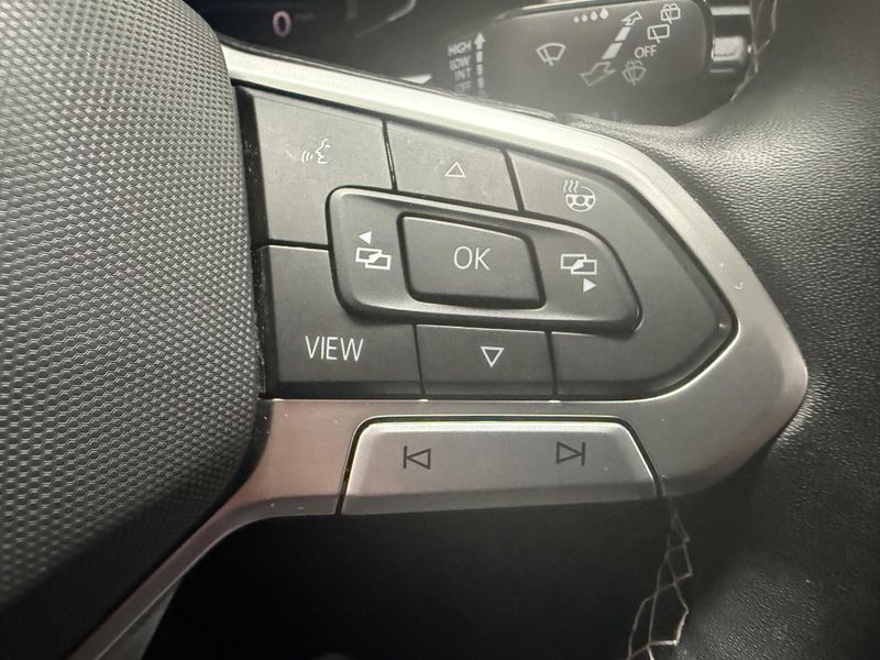 Used 2023 Volkswagen Atlas V6 SEL AWD w/Sunroof & NavImage 29