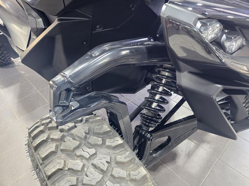 NEW 2026 CAN-AM MAVERICK R X RS 999T DCT Image 24