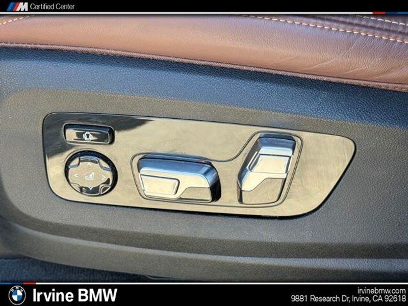 Used 2023 BMW X7 xDrive40iImage 21