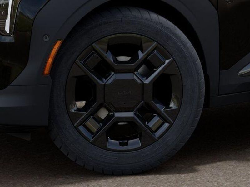 New 2027 Kia EV3 LandImage 10