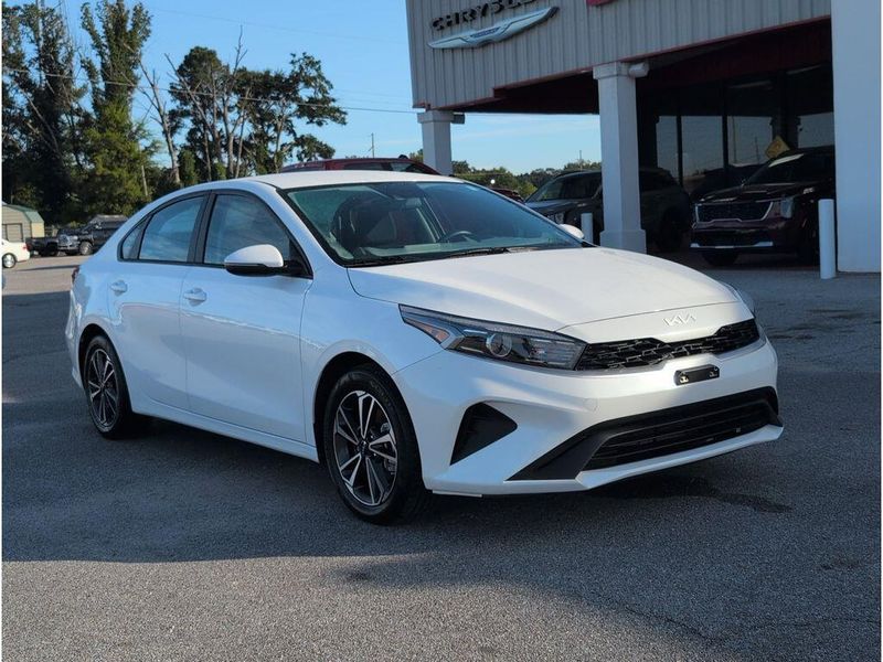 Used 2024 Kia Forte LXSImage 7