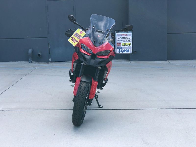 New 2025 Ducati MULTISTRADA V2 S Image 12