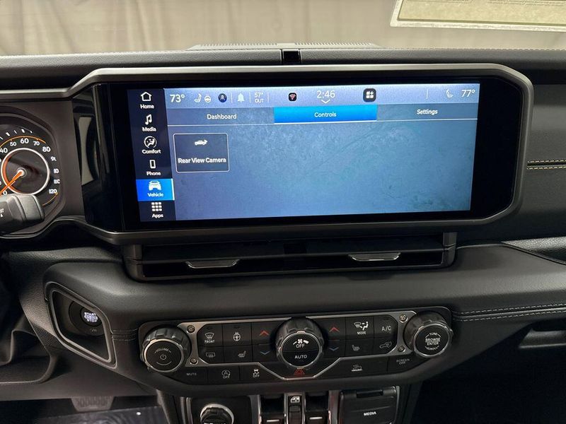 New 2025 Jeep Gladiator High Tide 4x4Image 11