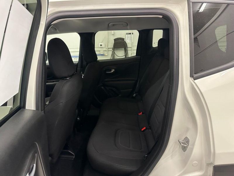 2022 Jeep Renegade LatitudeImage 22