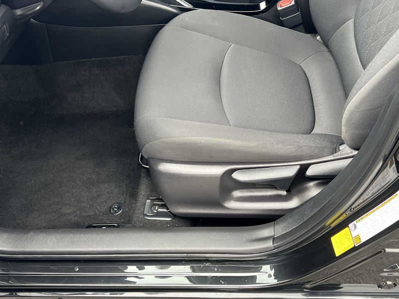 Used 2022 Toyota Corolla LEImage 15