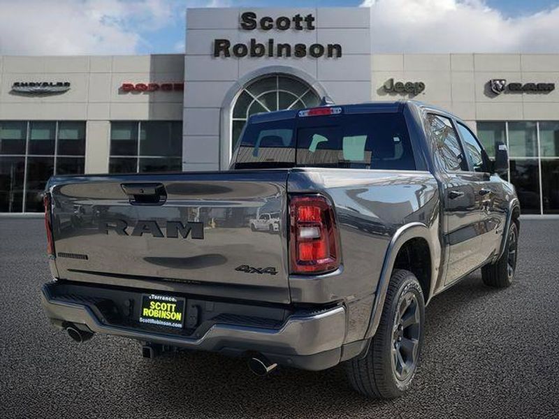 New 2026 RAM 1500 Big Horn Crew Cab 4x4 5'7' Box