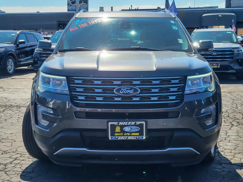 2017 Ford Explorer Limited photo 4