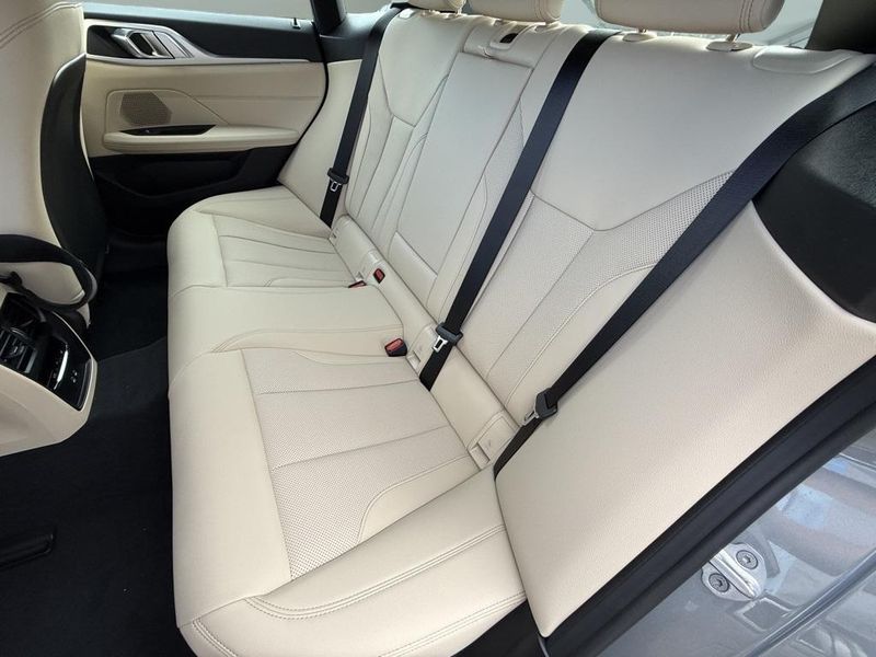 2025 BMW i4 eDrive40Image 28