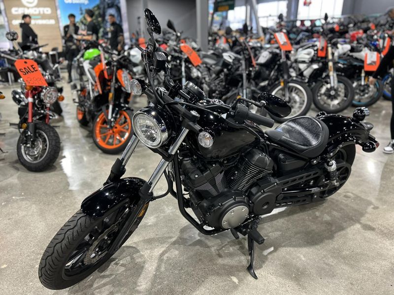 Used 2016 Yamaha Bolt Image 3