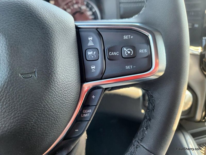 New 2026 RAM 1500 Laramie Crew Cab 4x4 5'7' Box