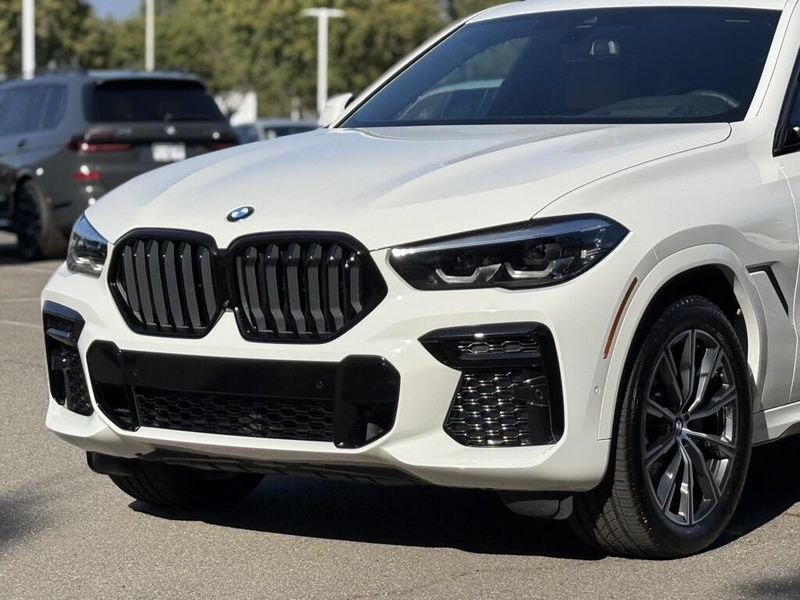 2022 BMW X6 xDrive40iImage 10