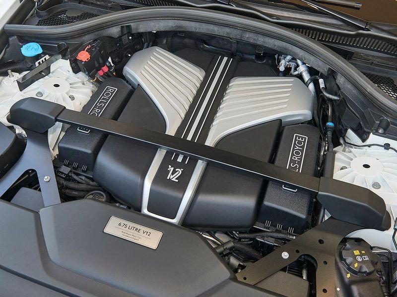 New 2026 Rolls-Royce Cullinan Image 23