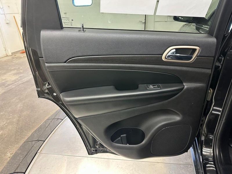 2015 Jeep Grand Cherokee LaredoImage 22