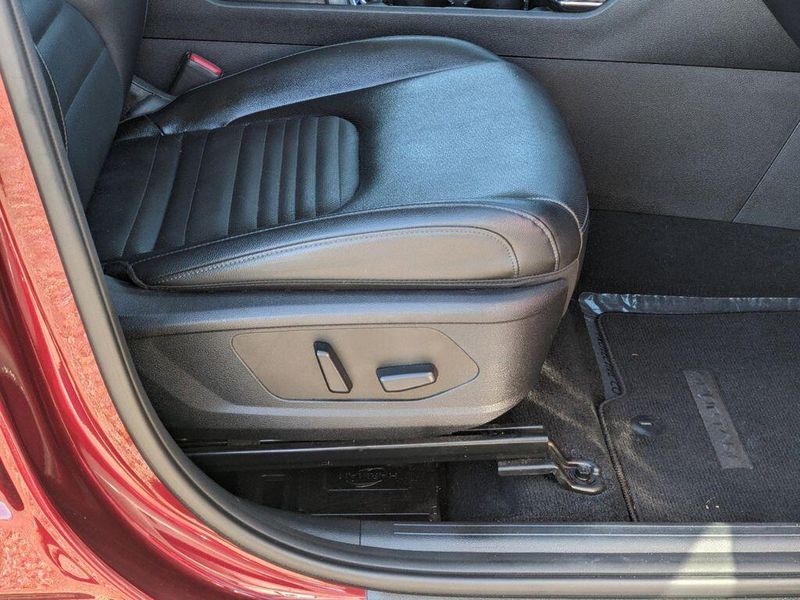 Used 2023 Kia Sportage SX-PrestigeImage 13