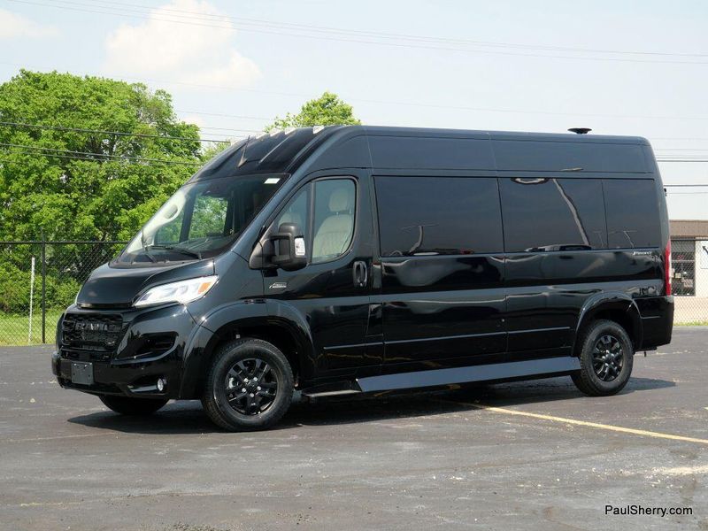 2024 RAM Promaster 2500 Slt+ Window Van High Roof 159