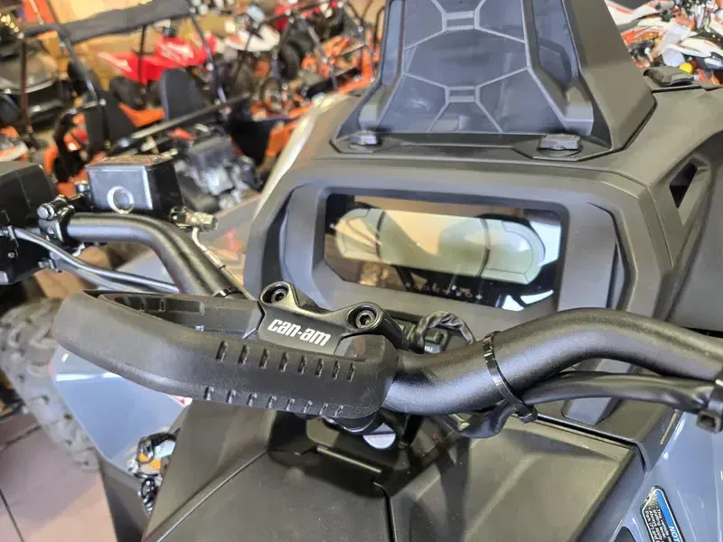 NEW 2026 CAN-AM OUTLANDER X MR 1000R Image 20