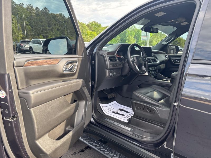 Used 2022 Chevrolet Suburban Z71Image 22