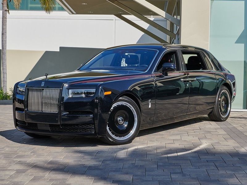2024 Rolls-Royce Phantom Image 1