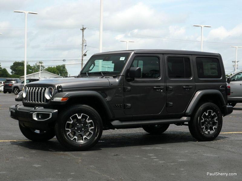 New 2025 Jeep Wrangler 4-door SaharaImage 8