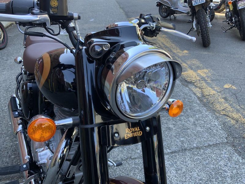 New 2024 Royal Enfield CLASSIC 350 