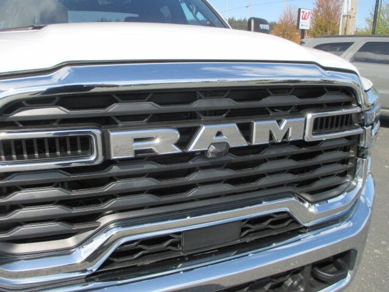 2025 RAM 2500 Big Horn Crew Cab 4x4 6
