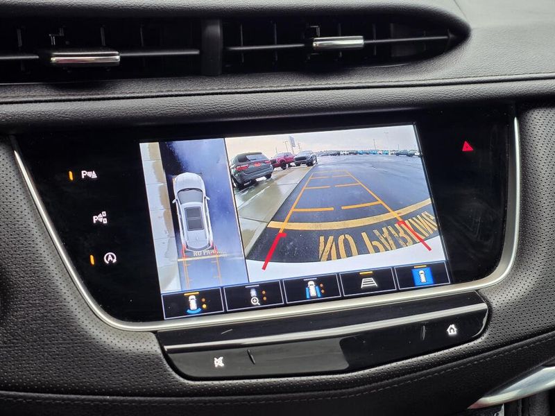 Used 2023 Cadillac XT5 AWD Premium Luxury