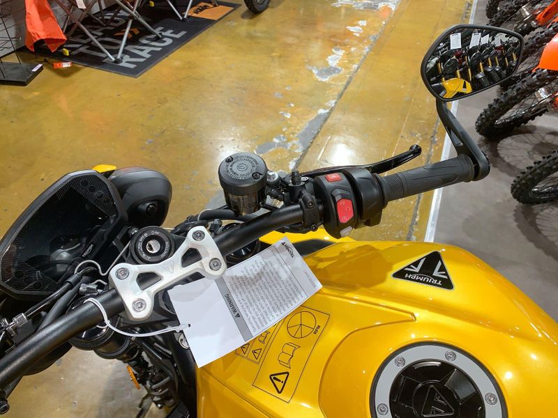 New 2025 Triumph STREET TRIPLE 765 RS Image 19