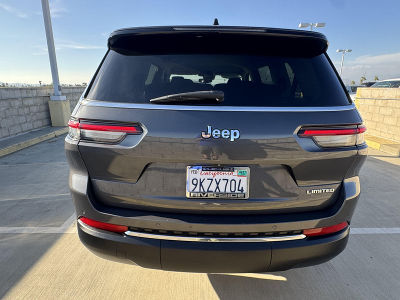 Used 2024 Jeep Grand Cherokee L LimitedImage 9
