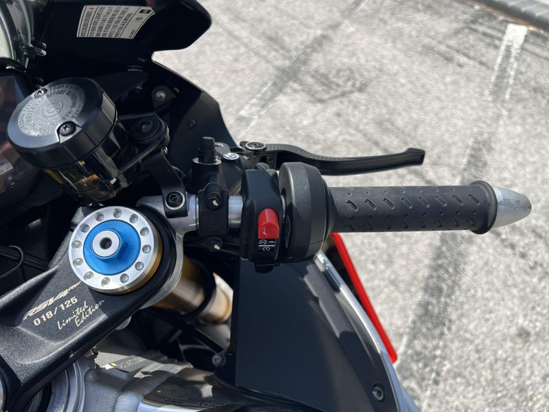 2018 Aprilia RSV4 RF 
