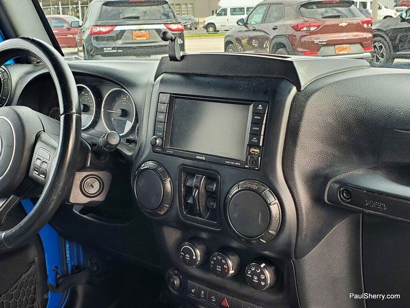 2015 Jeep Wrangler Unlimited SaharaImage 22