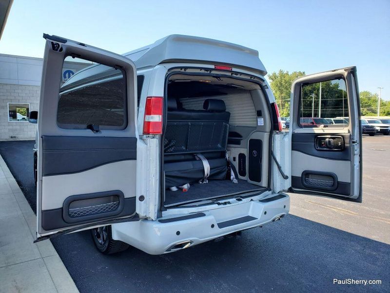Used 2023 Chevrolet Express Cargo Image 17