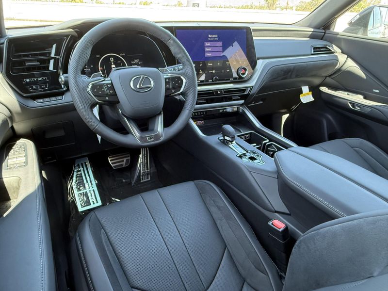 New 2026 Lexus TX 500h F SPORT Performance LuxuryImage 26