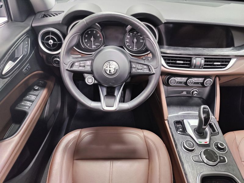 2021 Alfa Romeo Stelvio Nero AWD w/Sunroof/Activ AsstImage 22