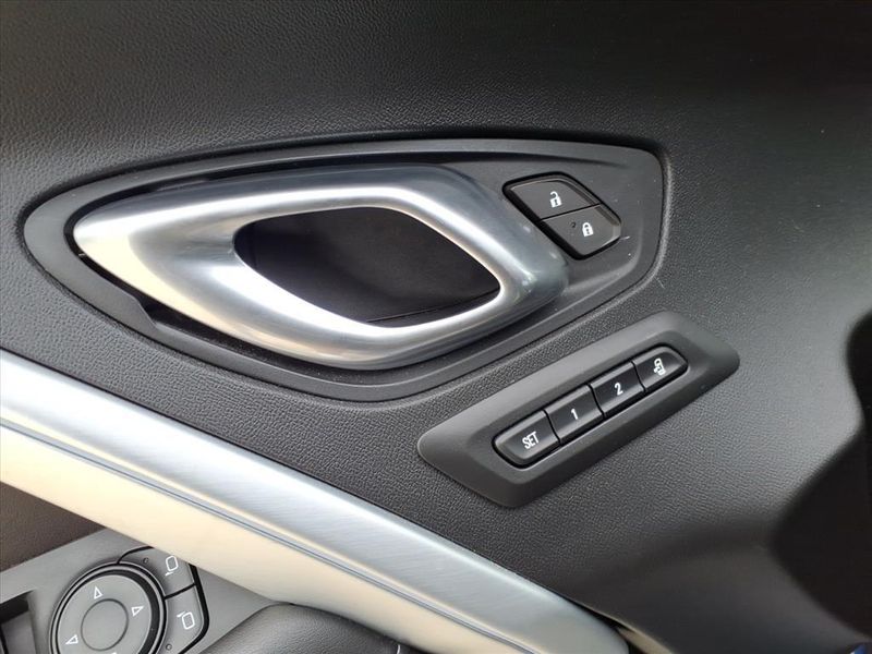 Used 2019 Chevrolet Camaro SSImage 22