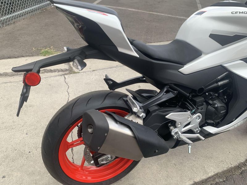 New 2025 CFMOTO 450SS Image 11