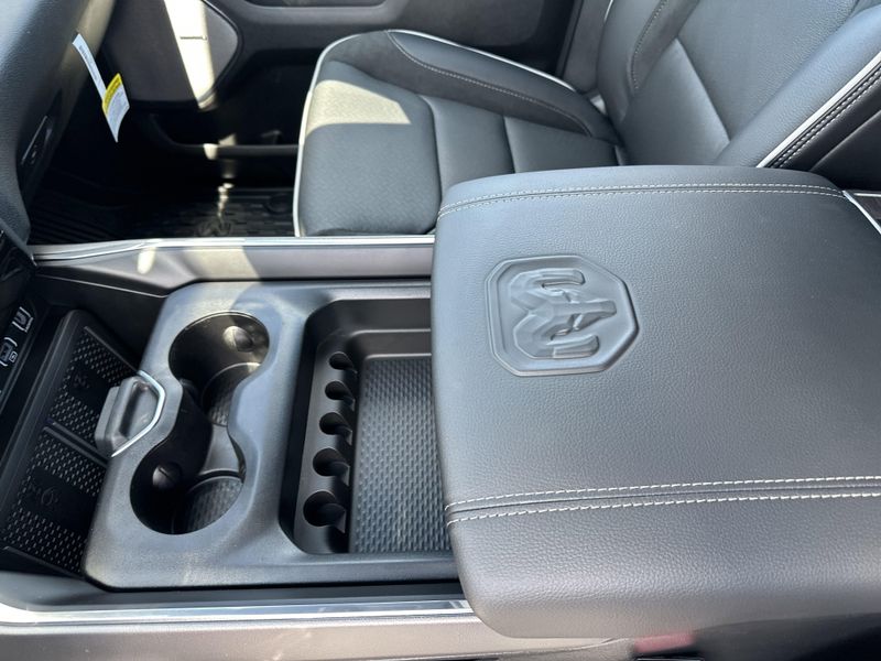 New 2025 RAM 1500 Laramie Crew Cab 4x4 5