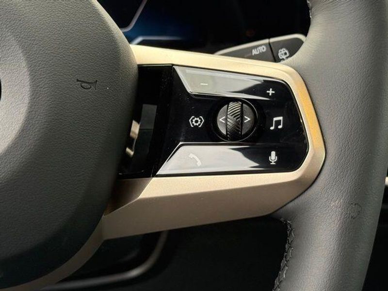 New 2026 BMW iX xDrive60Image 22