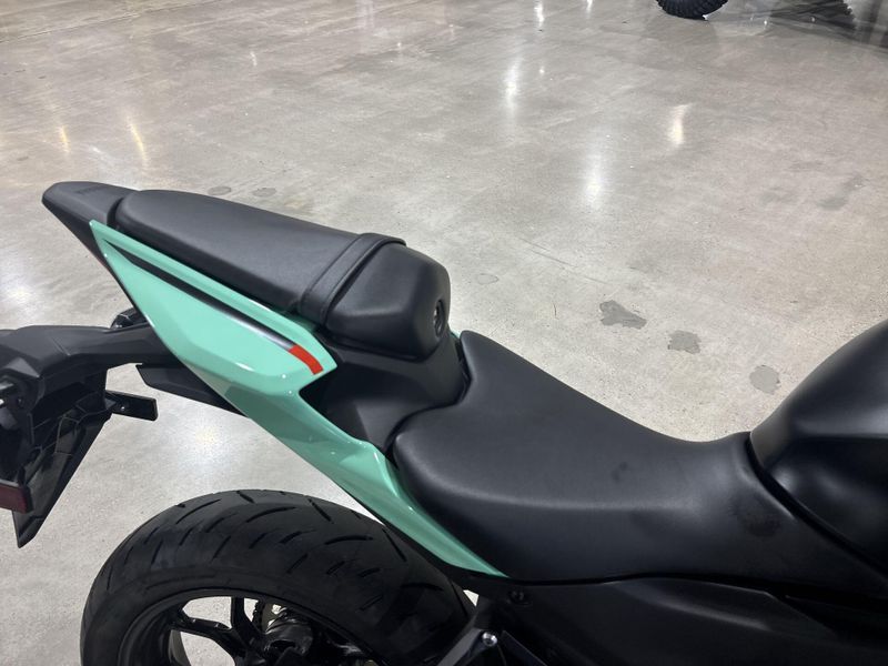 New 2026 Yamaha YZF-R3 ABS Image 23